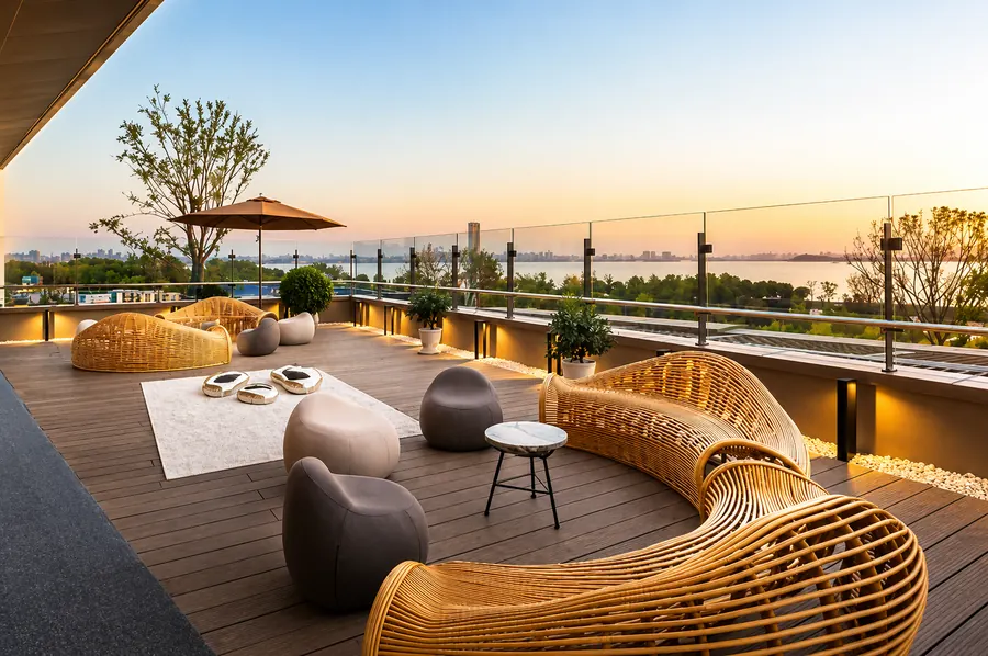 Skydeck at Cappella Embassy
